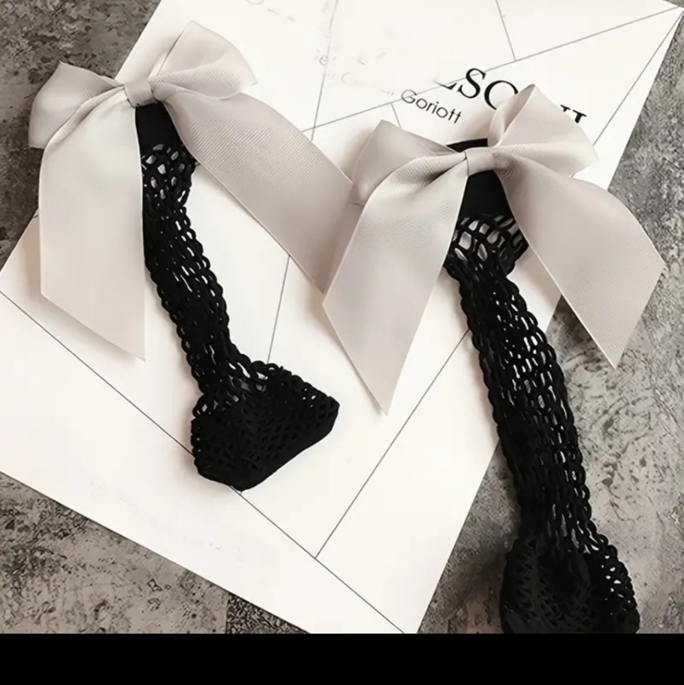 🌹Fishnet socks 🧦 - Picture 3 of 6